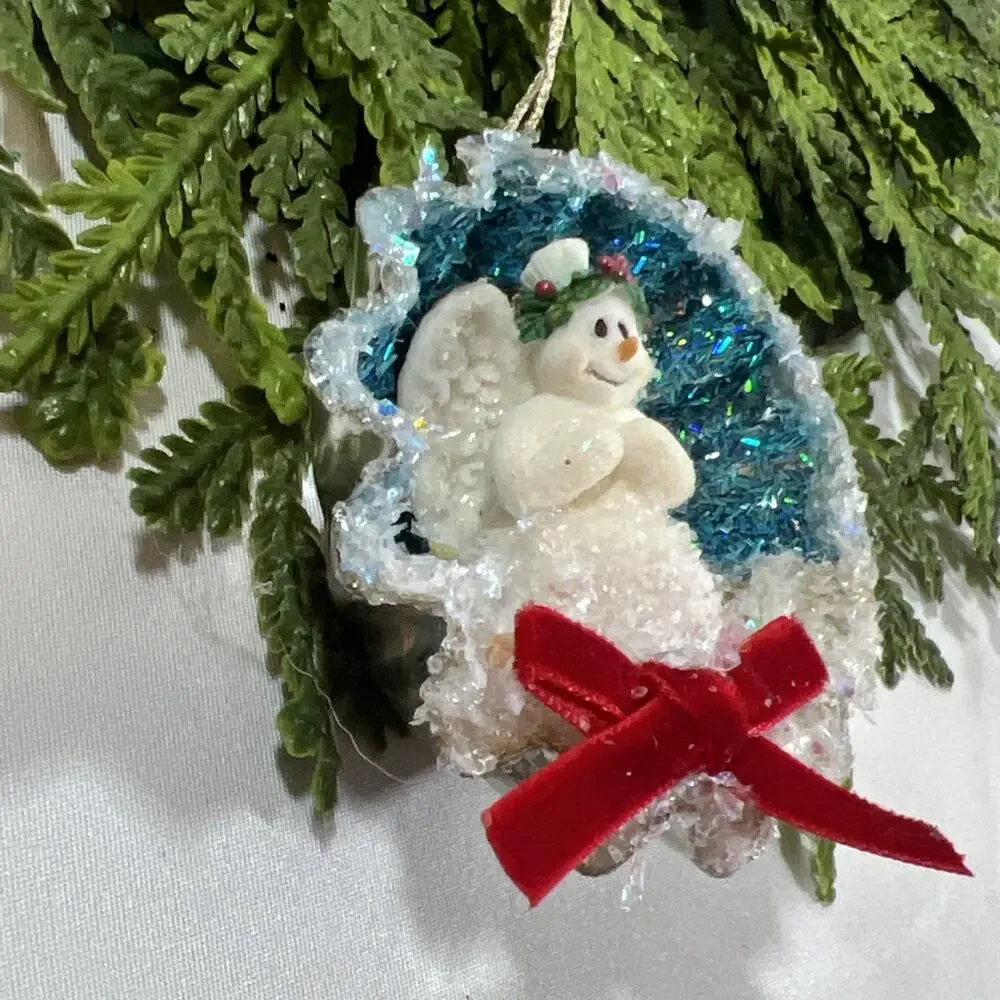 Vintage Round Tart Tin Snowman Snow Diorama Mid Century Glitter Ornament